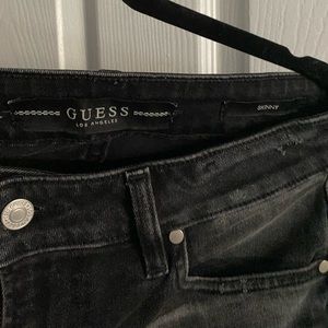 Guess black and gray skinny jeans